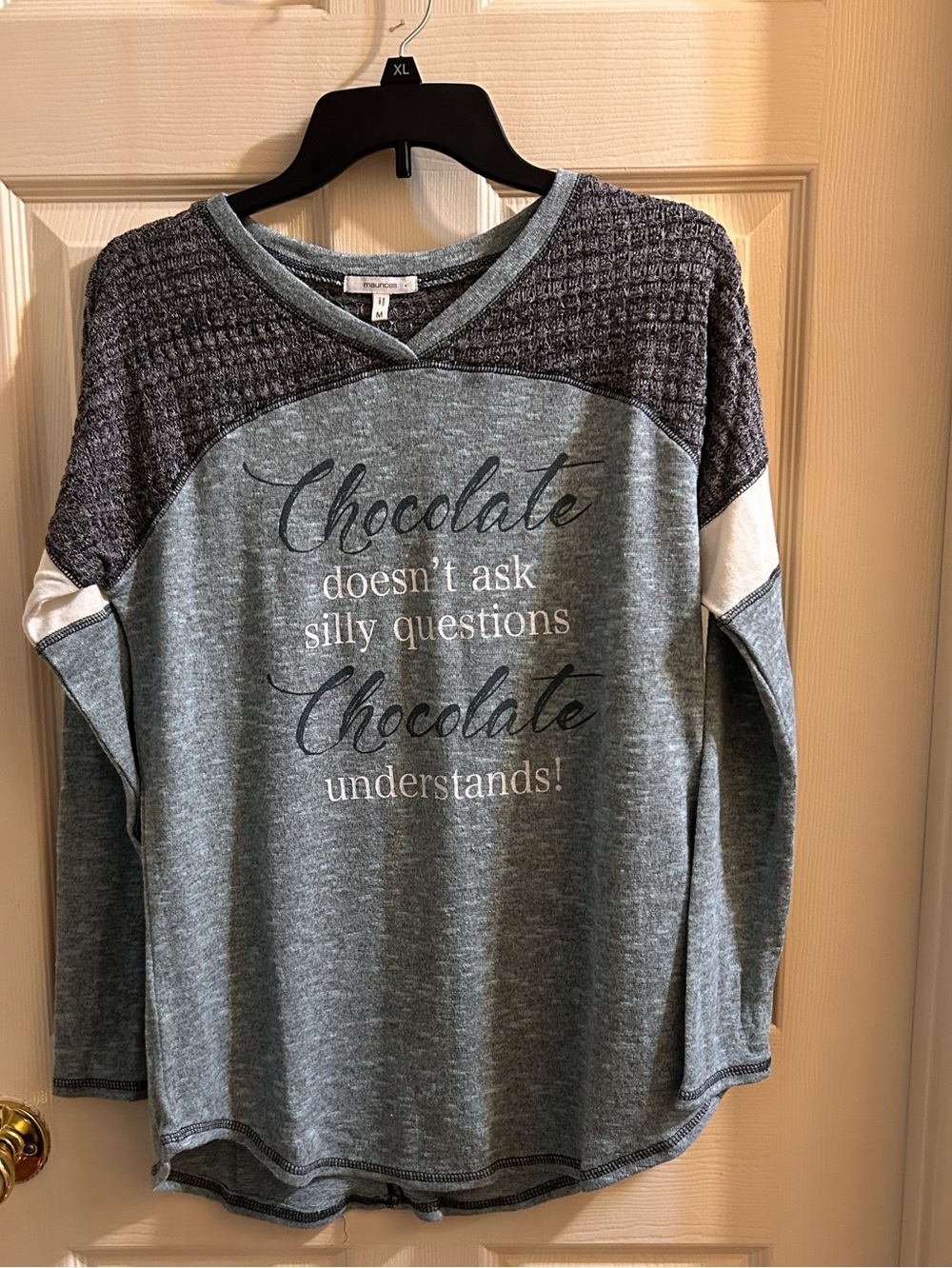 Maurices Heather Gray Graphic Pullover Sweater